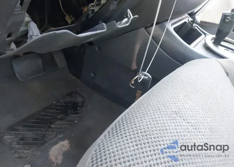 2005 Ford Escape Xlt z USA, uszkodzony, nr VIN 1FMYU03155KA69236